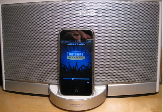Bose_iPhone_ABY570.jpg